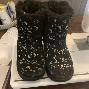Moon and Stars black UGG boots!